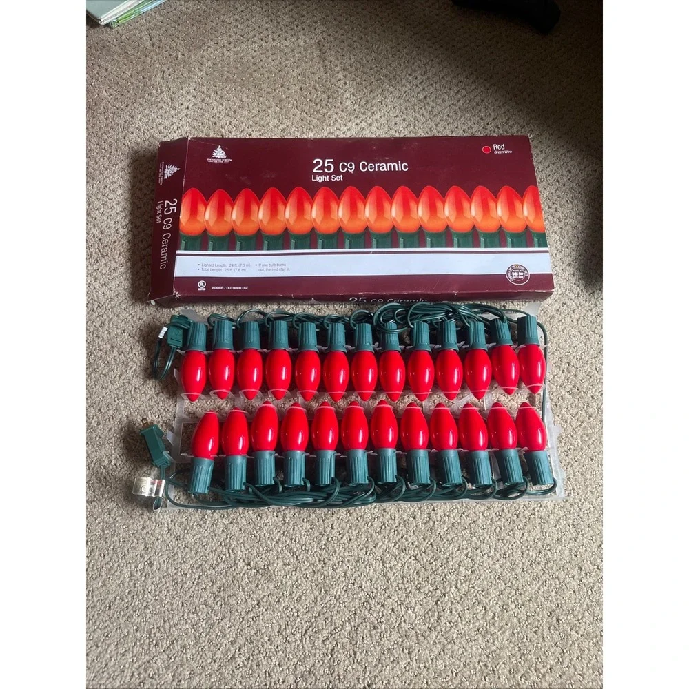 Enchanted Forest 25 C9 Ceramic Light Set Red Bulbs Green Wire Indoor Outdoor NIB